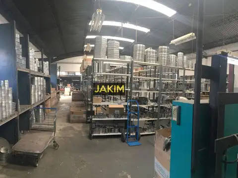 Galpon en Venta 52,56  mts Fondo