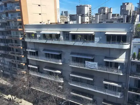 Av Callao 1000, Piso 4