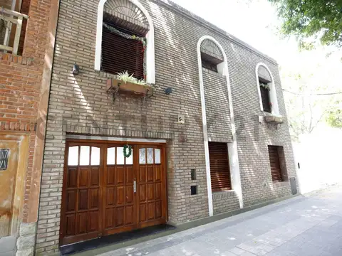 3 entre 39 y 40 300, Piso 0