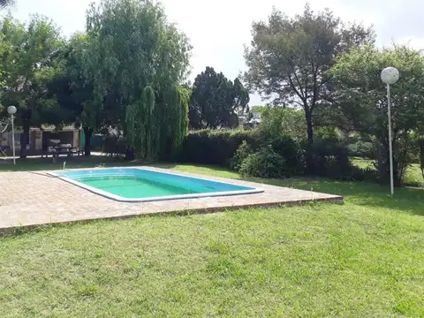VENTA Casa con pileta y parque Monte Grande ideal inversor