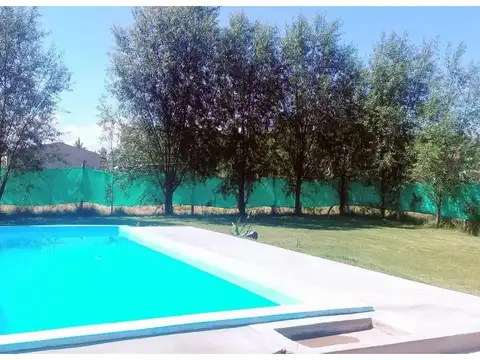 QUINTA SOBRE CALLE 25 BRANDSEN