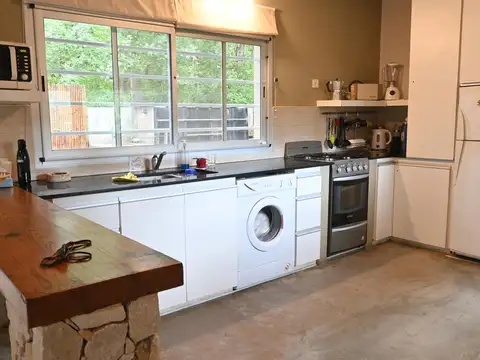 Casa 7 ambientes con 3 baños