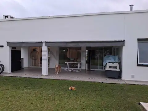 Casa en Venta en Canning, USD 270.000