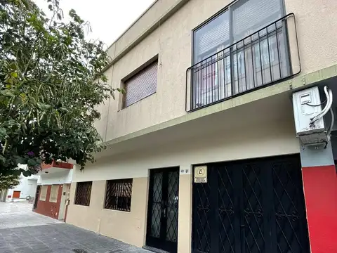 Departamento en Monte Castro