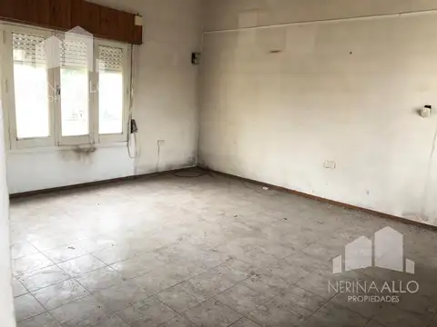 Casa venta cuatro ambientes - Ituzaingó