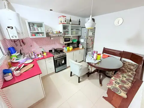 Casa en Alquiler con 1 cochera