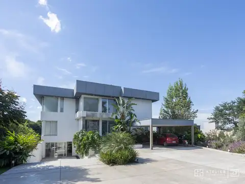 Casa en Venta en Yerba Buena, USD 1.200.000