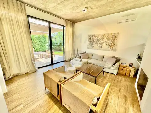 Casa 4 ambientes con 3 baños