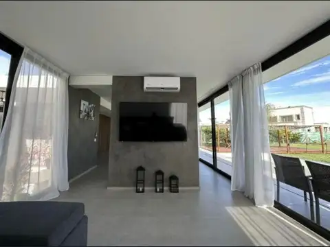 CASA EN VENTA EN EL PRINCIPADO CANNING