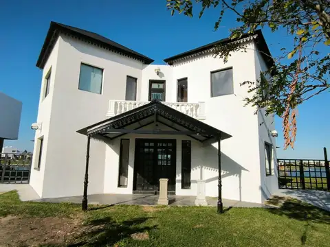 Casa en Venta de 5 dormitorios