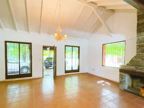 Casa 7 ambientes con 5 baños