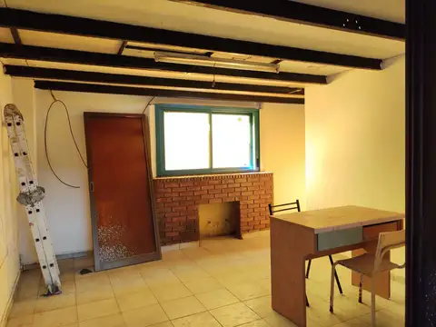 Galpon en Venta 30  mts Fondo