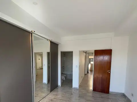 Departamento en Venta en Villa Luzuriaga, USD 65.000