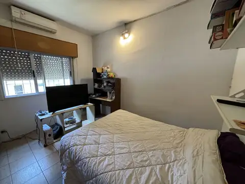 Casa 4 ambientes a 5 cuadras estación José Marmol