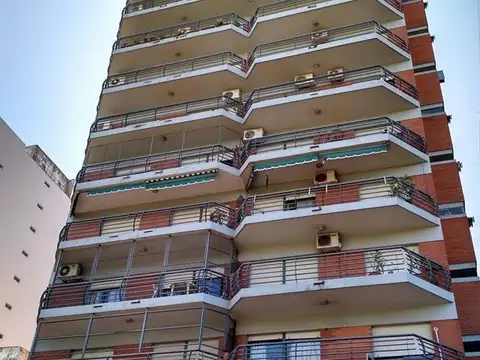 HERMOSO, AMPLIO Y SUPER LUMINOSO MONOAMBIENTE.