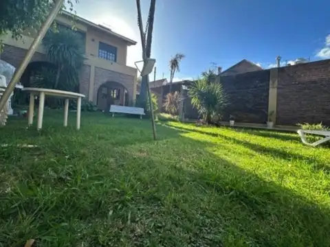 Casa en Venta en Quilmes, USD 210.000