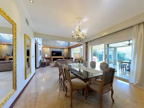 Casa 6 ambientes con 6 baños