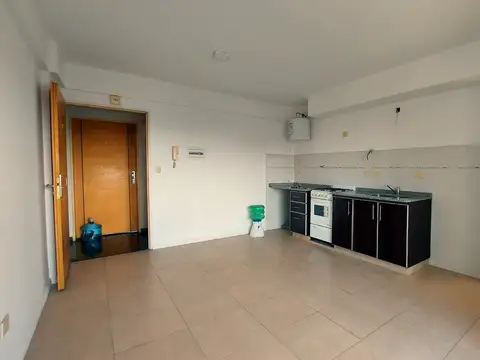 Departamento en Alquiler en Moron, $ 450.000