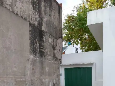 CASA EN VENTA  LOTE PROPIO