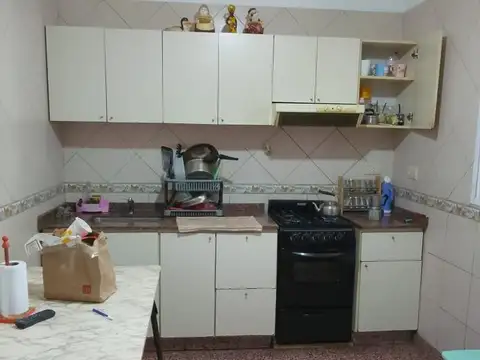 CASA EN VENTA  LOTE PROPIO