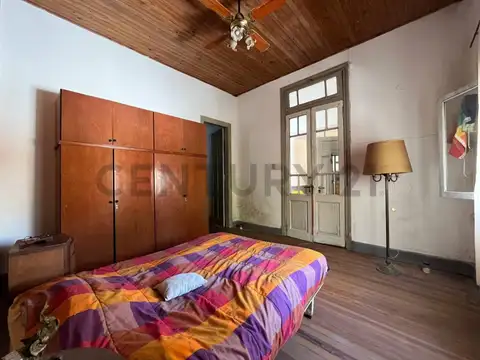 Casa 5 ambientes con 1 baño