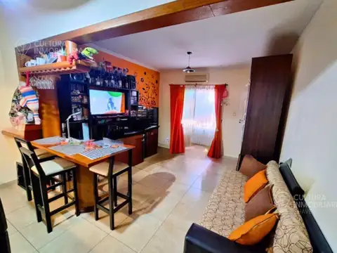 Depto Tipo Casa 2 ambientes con 1 baño