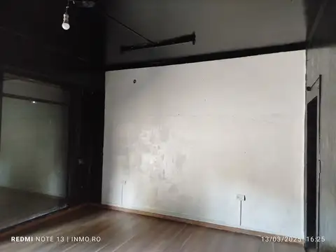 Local en Alquiler Via Púb.