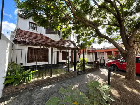 CHALET DESARROLLADO EN DOS PLANTAS SANA ANTONIO DE PADUA SUR  