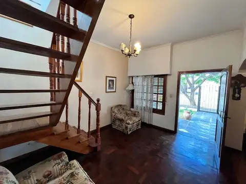 CHALET DESARROLLADO EN DOS PLANTAS SANA ANTONIO DE PADUA SUR  