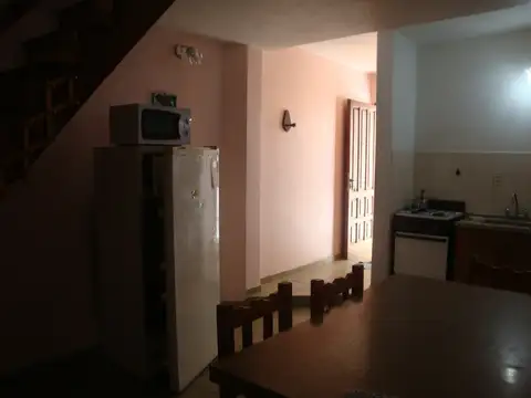 Duplex al frente 3 ambientes TODOS LOS SERVICIOS - EXCELENTE ZONA