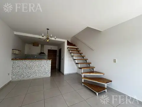Venta de departamento tipo duplex en Guillermo E Hudson