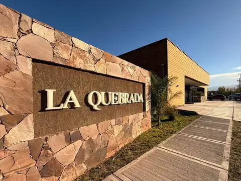 Calle Araoz / Ruta 100