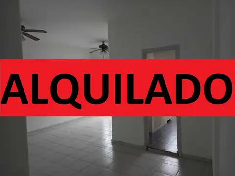 2 Ambientes super amplios con balcon con cerramiento