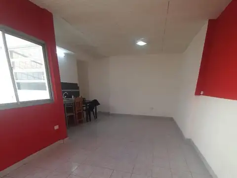 Depto Tipo Casa en Alquiler de 2 dormitorios