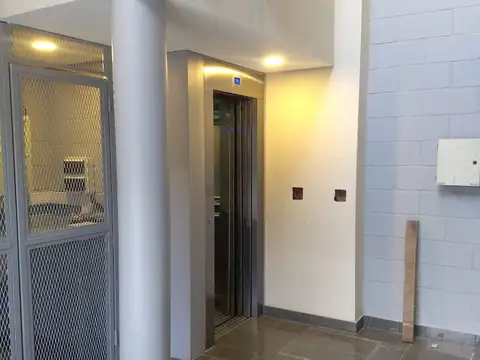 Oficinas en Alquiler - Parque Industrial Almirante Brown - Valor $/M2.