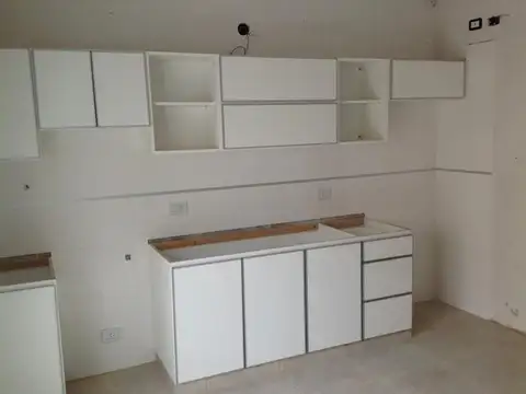 Casa 4 ambientes con 3 baños