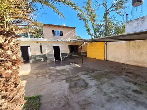 VENTA CASA 3 DORMITORIOS PATIO COCHERAS LA TABLADA