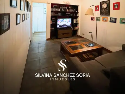 Casa 4 ambientes con 2 baños