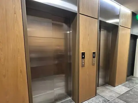 Oficina en Venta en Guillermo E Hudson, USD 235.000