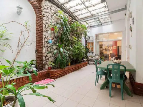 Depto Tipo Casa en Venta 103 años