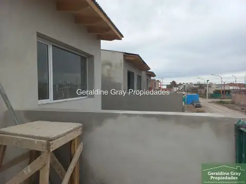 Casa 3 ambientes con 2 baños