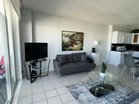 Avenida Collins 5600