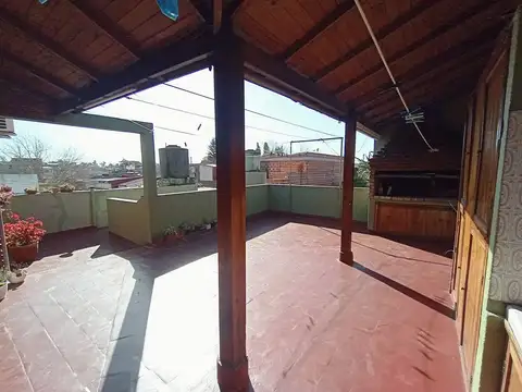 Depto Tipo Casa en Venta de 3 ambientes