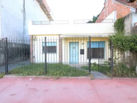 Camino Real Moron al 2400 entre Ing. Bermejo y Montevideo