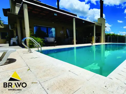 Casa 3 ambientes con 2 baños