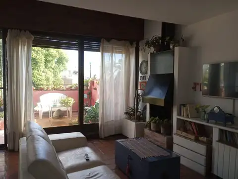 Casa 10 ambientes con 6 baños