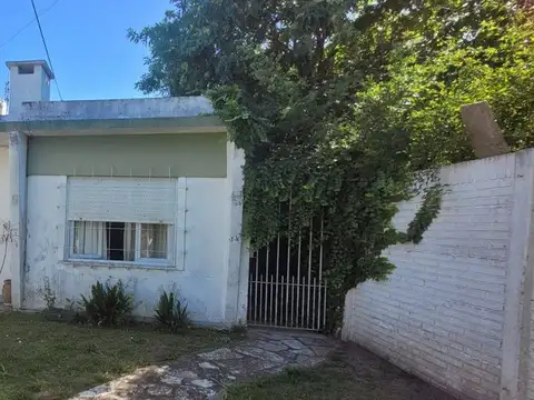 Casa 3 ambientes en venta, Platanos, APTA CREDITO