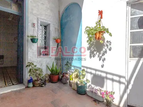 Depto Tipo Casa en Venta en Parque Chacabuco, USD 125.000