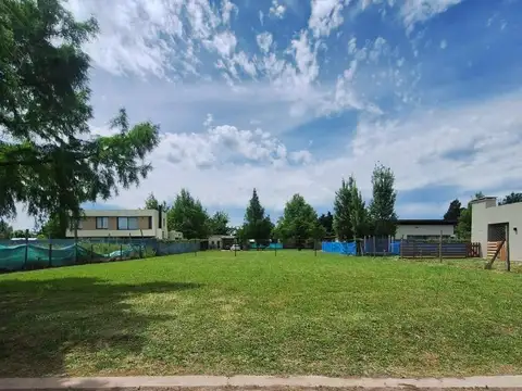 Terreno en Venta en Brujas, USD 38.000