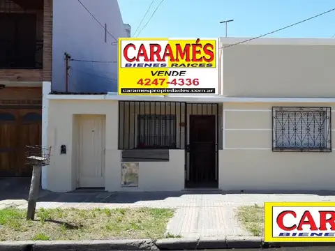 CASA EN LOTE PROPIO DE 3 AMBIENTES CON GRAN FONDO LIBRE